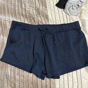 Zyia shorts navy